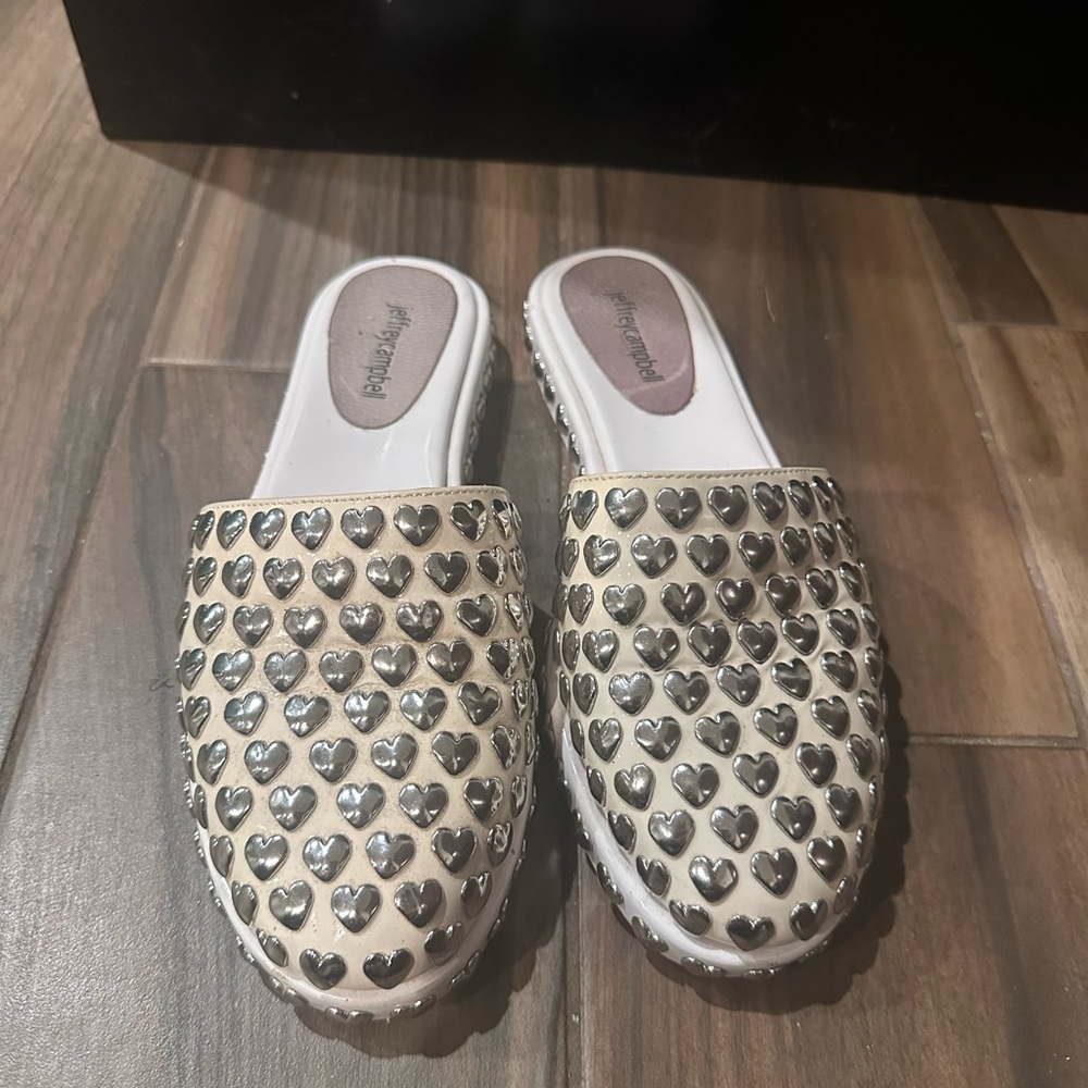 Jeffrey campbell Heart-Embellished white and Silver Women's Slip-On Shoes Sz.7.5